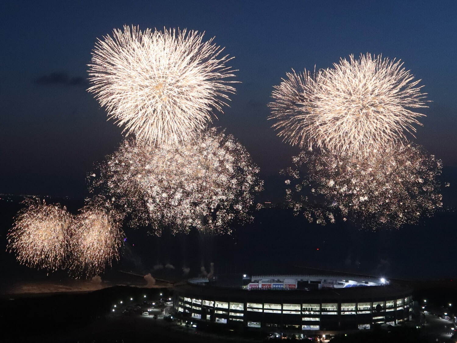 幕張ビーチ花火フェスタ2026(第48回 千葉市民花火大会)